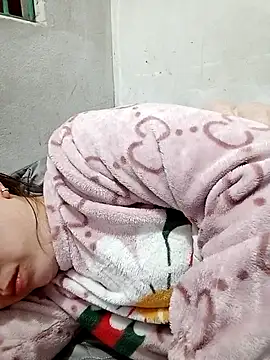 Elina 99 online show from March 4, 2026, 2:52 am