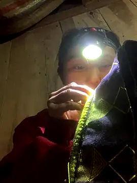 bi-bo123 online show from January 8, 2026, 1:28 pm