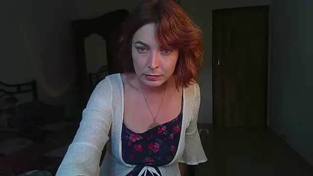 Alice honey  online show from December 18, 2025, 11:14 am