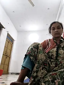 Snapshot of Cute_Arushi chatting on November 21, 2025, 12:37 pm Cute Arushi online show from November 21, 2025, 12:37 pm