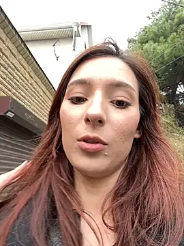 Snapshot of LilluKatten chatting on November 19, 2025, 10:26 am LilluKatten online show from November 19, 2025, 10:26 am