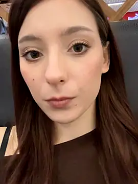 Snapshot of LilluKatten chatting on November 6, 2025, 10:08 am LilluKatten online show from November 6, 2025, 10:08 am