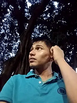 Ckinetor online show from April 3, 2026, 11:22 pm