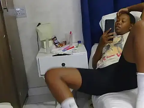 baddiemine05 online show from November 22, 2025, 12:59 pm