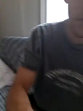 Snapshot of yasinesra757_ chatting on August 5, 2026, 3:28 pm yasinesra757 online show from August 5, 2026, 3:28 pm