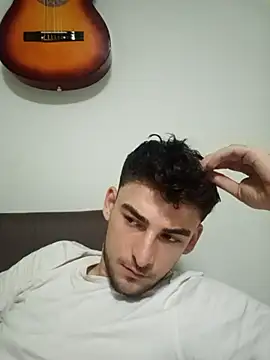 Snapshot of yasinesra757_ chatting on January 11, 2026, 1:01 am yasinesra757 online show from January 11, 2026, 1:01 am