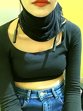 Snapshot of Sexy_Adaye chatting on November 16, 2025, 6:34 pm Sexy Adaye online show from November 16, 2025, 6:34 pm