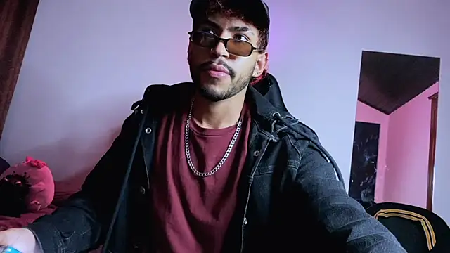 3v1l online show from November 8, 2025, 4:16 am