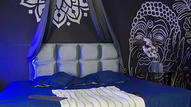 AlessioVitale online show from December 17, 2025, 12:10 pm