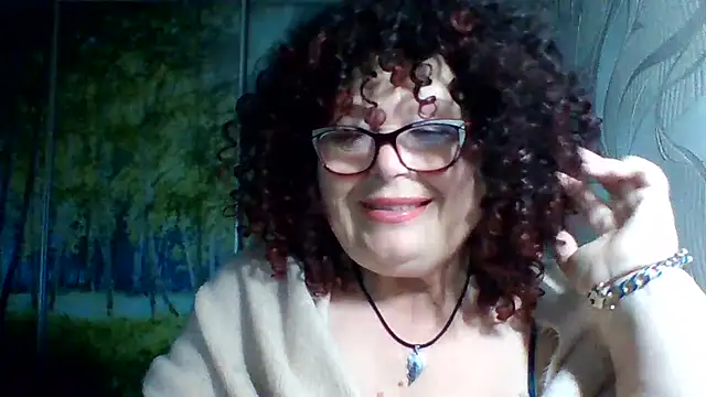 Snapshot of Milaniya606 chatting on May 8, 2026, 7:23 am Milaniya606 online show from May 8, 2026, 7:23 am