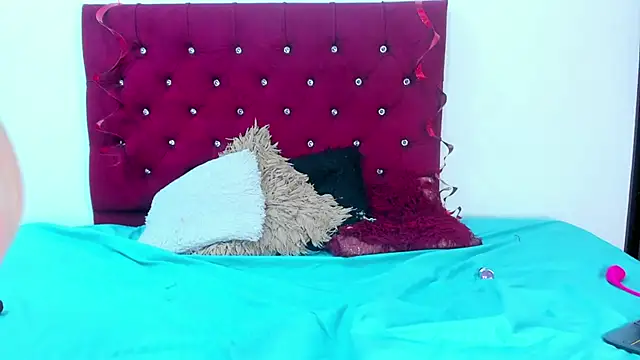 Anggie Miller online show from March 4, 2026, 11:23 pm