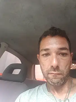 Guilherme30oliv online show from April 10, 2026, 4:47 pm