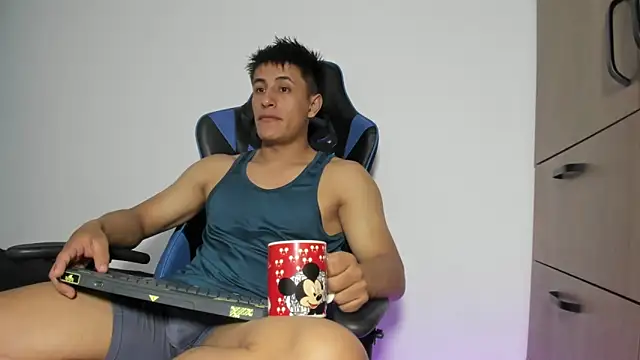 dorman boy online show from February 12, 2026, 1:05 am