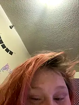 redbaby29 online show from October 31, 2025, 5:37 am