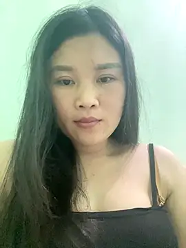 Blue-nice123 online show from November 6, 2025, 1:42 am