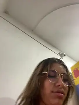 liahot69 online show from June 4, 2026, 1:54 am
