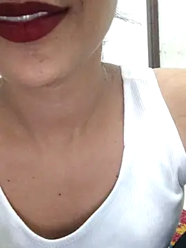 payalsaini06912 online show from November 3, 2025, 4:54 pm