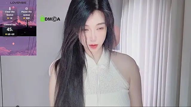 Snapshot of YunShan-33 chatting on June 16, 2026, 4:45 am YunShan-33 online show from June 16, 2026, 4:45 am