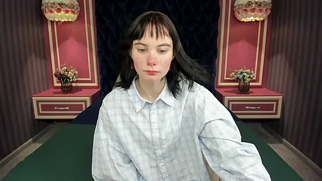 Snapshot of DoseOfDaisy chatting on November 30, 2025, 12:28 pm DoseOfDaisy online show from November 30, 2025, 12:28 pm