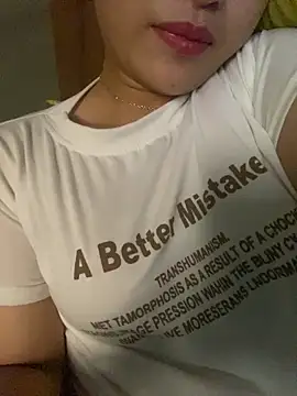 Ngoclan2k online show from November 17, 2025, 5:33 am