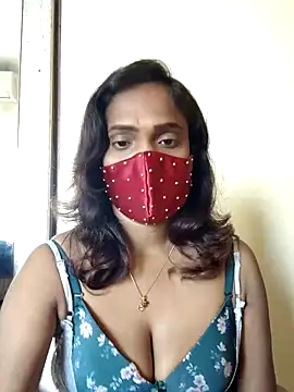 Queen-dhivya online show from February 9, 2026, 3:15 am