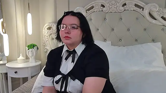 JennyBloom online show from November 22, 2025, 7:40 am