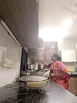 Hot-Sana2 online show from April 16, 2026, 1:23 pm