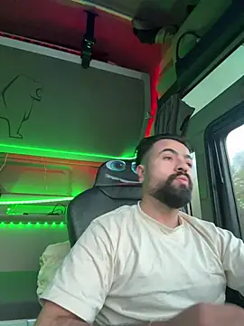 Snapshot of JanSy0 chatting on April 15, 2026, 4:18 am JanSy0 online show from April 15, 2026, 4:18 am