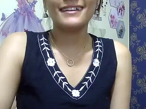 maira 33 online show from March 26, 2026, 6:11 am