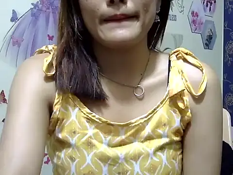 Snapshot of maira_33 chatting on May 5, 2026, 1:14 pm maira 33 online show from May 5, 2026, 1:14 pm
