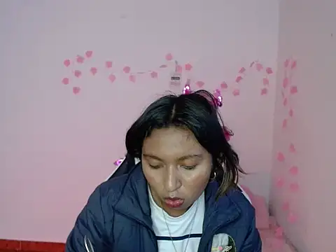 Samanta 777 online show from December 16, 2025, 7:51 pm