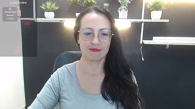 Lauryn Jones online show from March 31, 2026, 4:20 pm