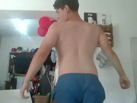 Myboy0020 online show from April 8, 2026, 3:24 pm