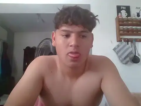 Myboy0020 online show from January 16, 2026, 5:17 pm