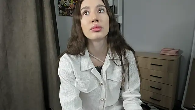 VvesssbZe online show from November 24, 2025, 10:04 am