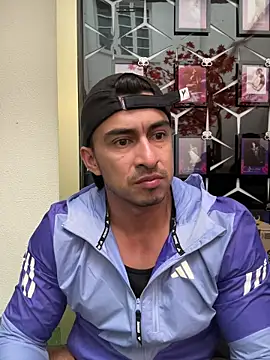 Chris Clarck online show from November 22, 2025, 8:18 pm