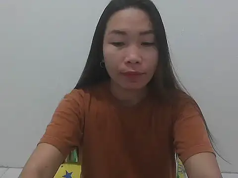 Wild hot Lyn online show from November 8, 2025, 7:17 pm