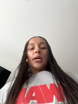 Brunettecollins05 online show from March 24, 2026, 7:14 pm