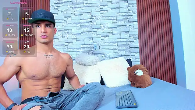 blaze phoenix online show from November 6, 2025, 4:05 am