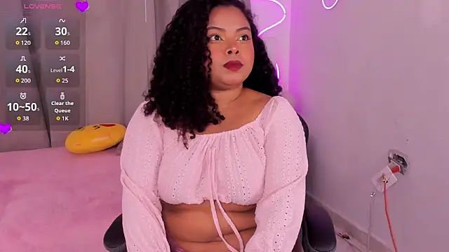 alanaa gomezz online show from November 6, 2025, 3:27 pm