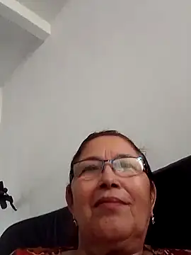 Snapshot of Cessi50 chatting on February 20, 2026, 6:54 pm Cessi50 online show from February 20, 2026, 6:54 pm