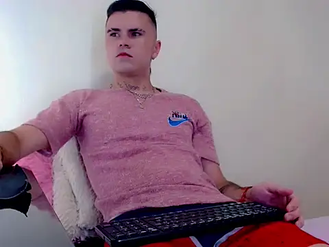 Sebastian Loaiza online show from November 28, 2025, 11:16 pm