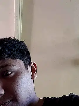 Elpichulotote20 online show from March 31, 2026, 4:09 pm