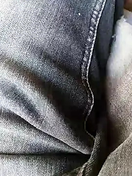 Elpichulotote20 online show from April 26, 2026, 9:56 pm