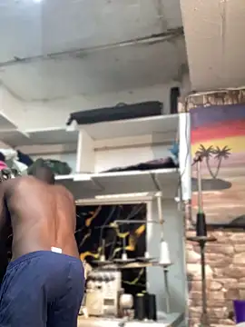 Snapshot of Ndodemnyama@xh chatting on February 8, 2026, 9:18 am Ndodemnyamaxh online show from February 8, 2026, 9:18 am