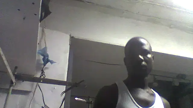 Snapshot of Ndodemnyama@xh chatting on February 10, 2026, 4:17 pm Ndodemnyamaxh online show from February 10, 2026, 4:17 pm
