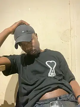 Snapshot of Ndodemnyama@xh chatting on November 8, 2025, 5:16 pm Ndodemnyamaxh online show from November 8, 2025, 5:16 pm