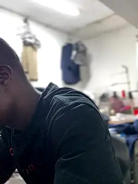 Snapshot of Ndodemnyama@xh chatting on January 12, 2026, 11:06 am Ndodemnyamaxh online show from January 12, 2026, 11:06 am