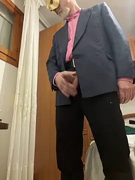 Snapshot of men1967 chatting on February 16, 2026, 11:24 pm men1967 online show from February 16, 2026, 11:24 pm