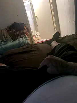 2horny4all online show from November 29, 2025, 6:35 am